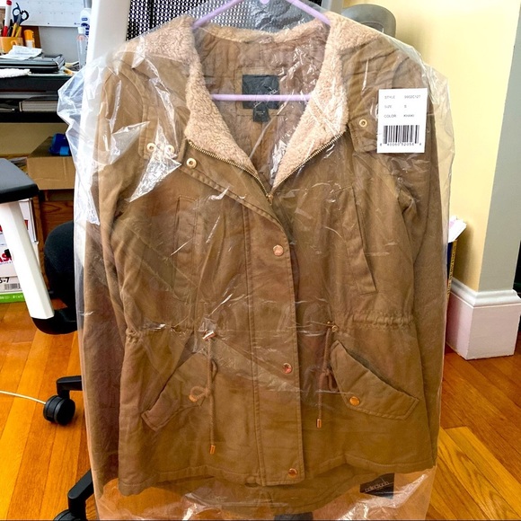 NY Collection Jackets & Blazers - NWT Super cozy comfortable Hooded Anorak jacket.